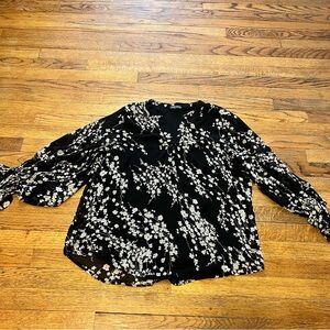 Vince Camuto Black and White Floral Blouse